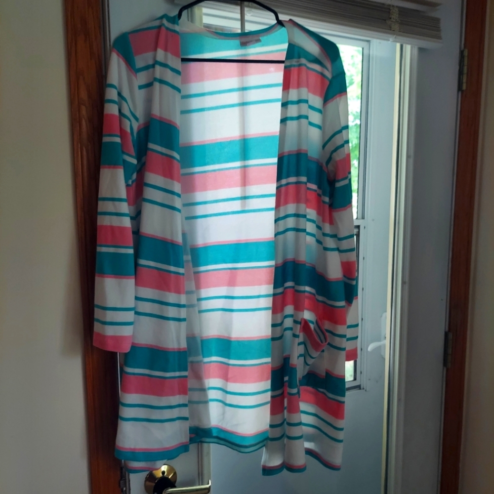 Women's Cardigan with Front Pockets- Medium